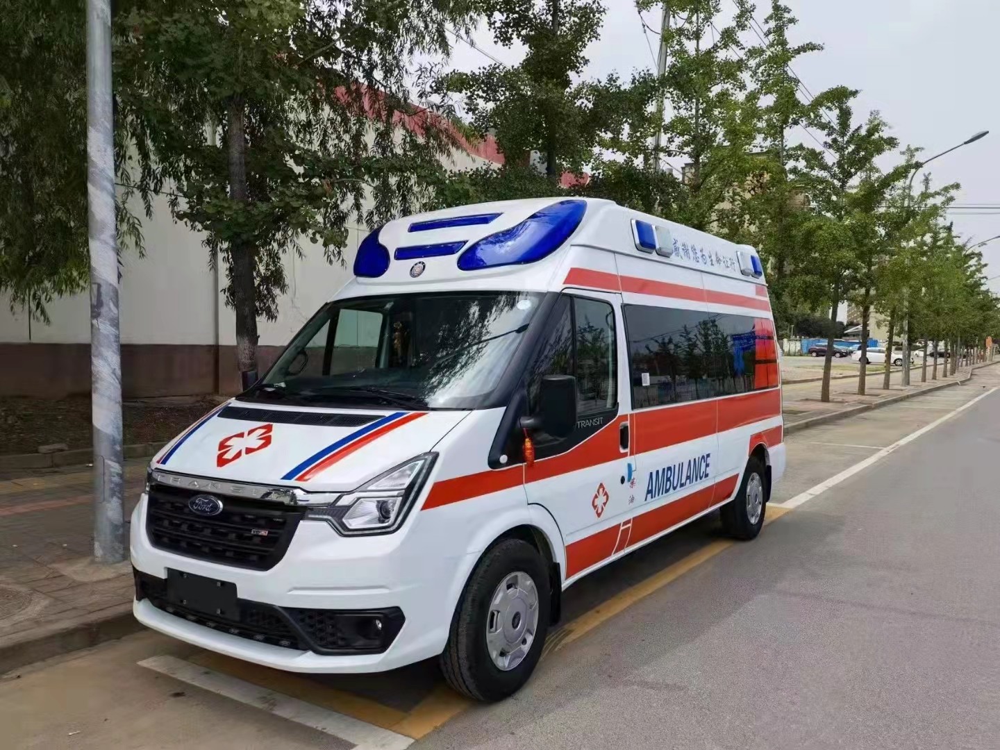 民丰县妇婴监护型护送